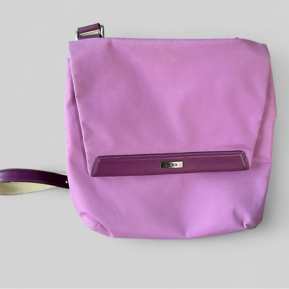 Tumi Nylon Lilac crossbody bag lightweight travel magnetic flap closure preppy